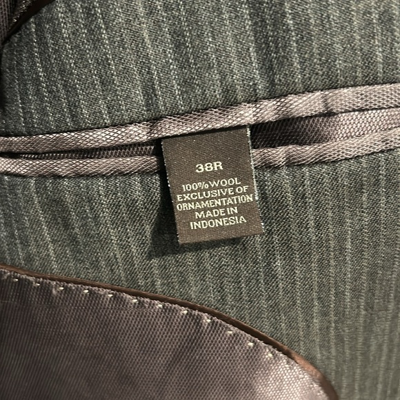 Men’s Tasso Elba wool suit - Picture 3 of 5